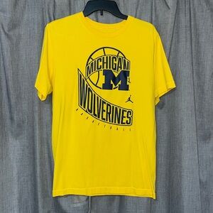 Michigan Wolverines basketball tshirt